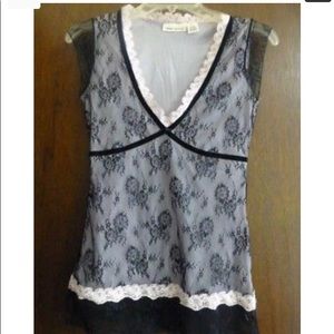 Free when bundle!! black & lace. DKNY JEANS Sz. M
